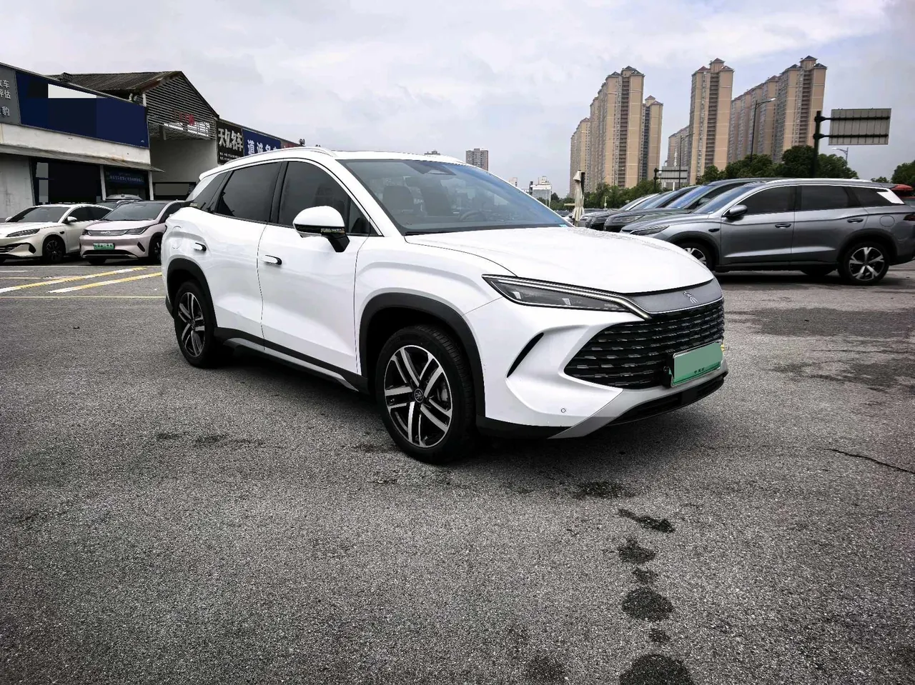 BYD 2024 Song L DM-i 1.5 Stepless 112km Exceed Automatic Transmission 3