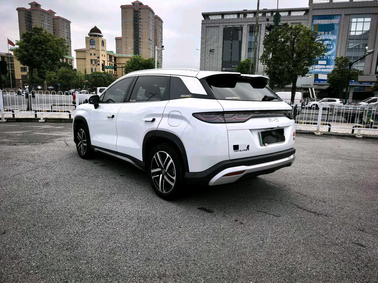 BYD 2024 Song L DM-i 1.5 Stepless 112km Exceed Automatic Transmission 7