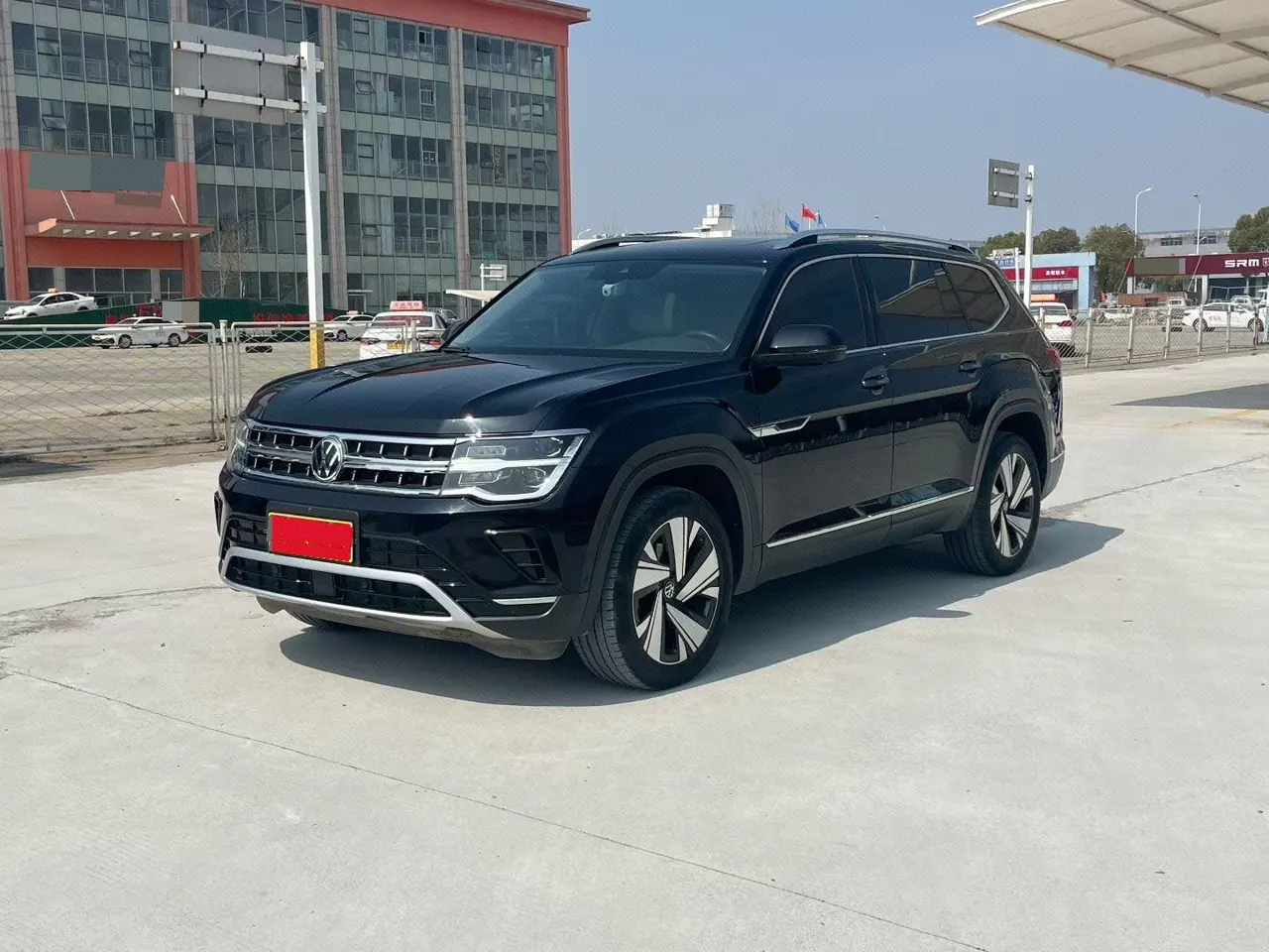 Open image lightbox: Volkswagen 2023 Tuang 2.0TSI 330TSI Two-wheel Drive Respect Deluxe Automatic Gear