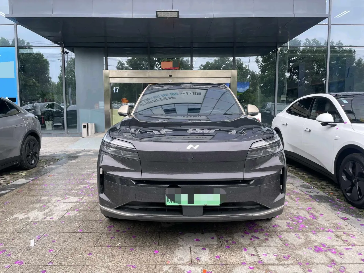 ONVO 2026 L90 Ultra six-seat automatic gear 2