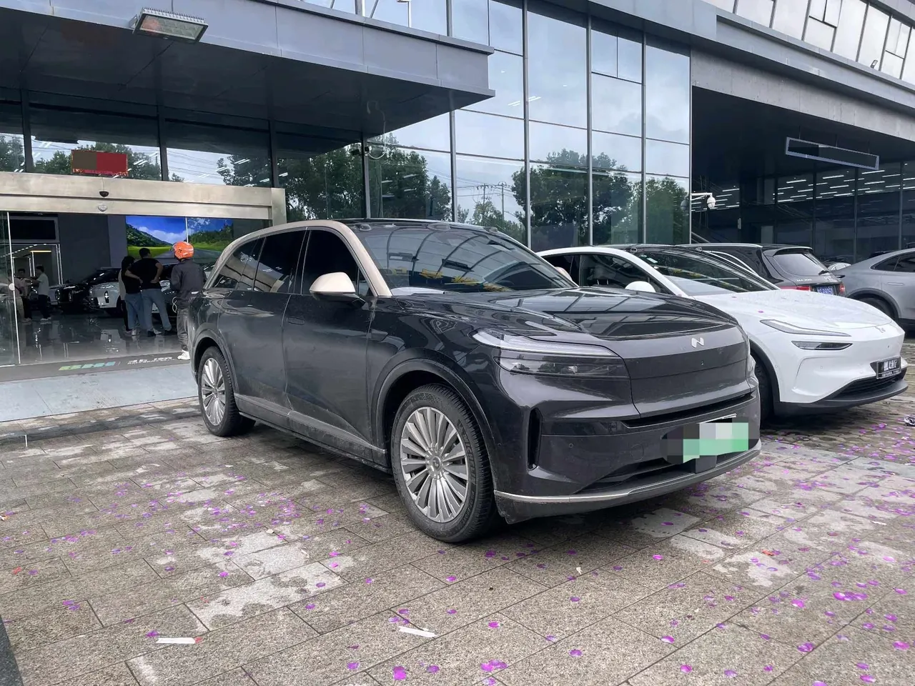 ONVO 2026 L90 Ultra six-seat automatic gear 3