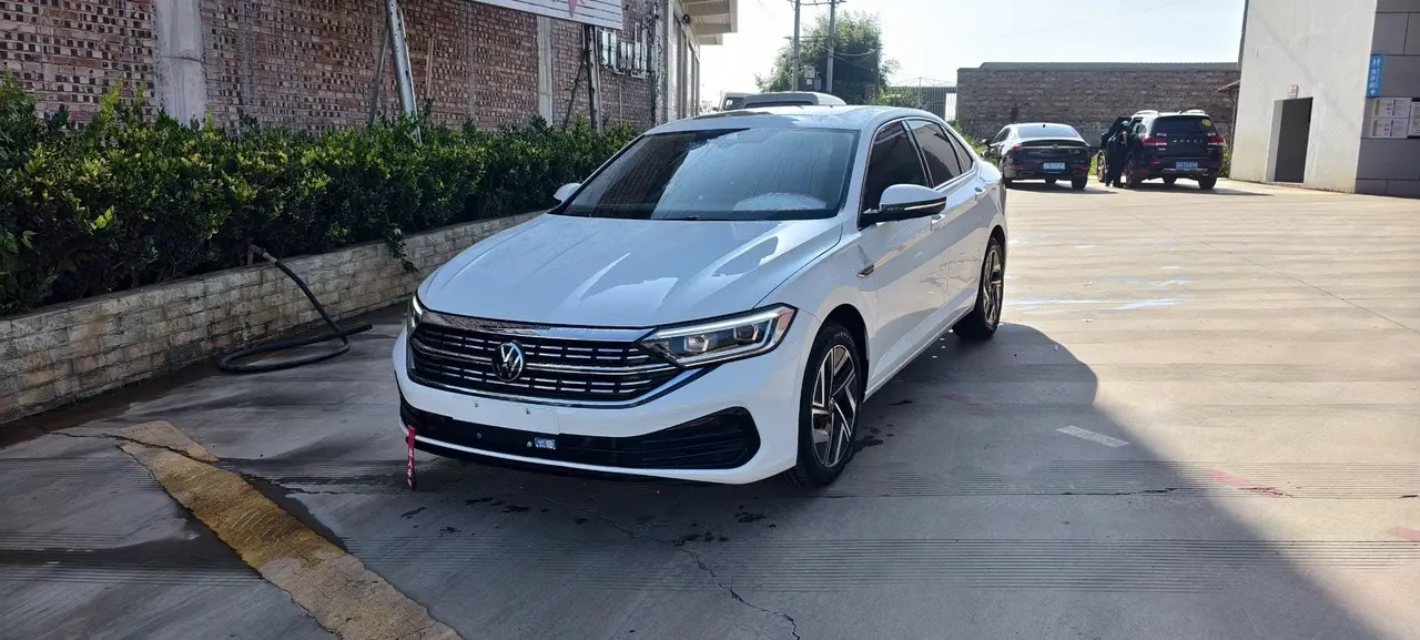 Open image lightbox: Volkswagen 2023 Sagittarius 1.5TSI 300TSI Flying Edition Automatic Gear