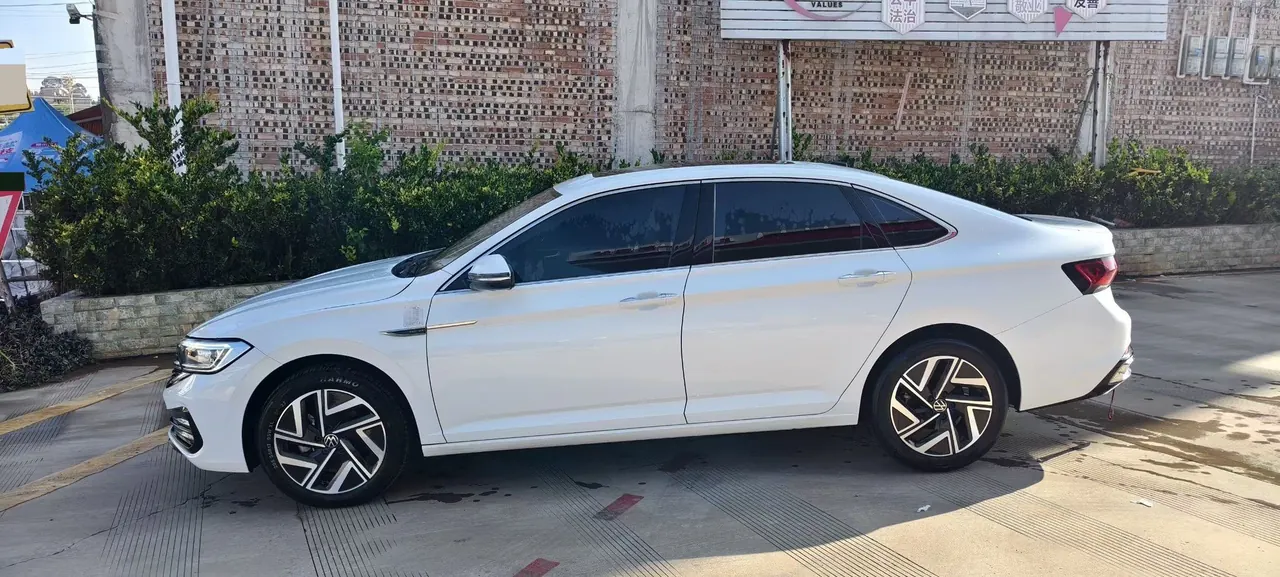 Volkswagen 2023 Sagittarius 1.5TSI 300TSI Flying Edition Automatic Gear 4