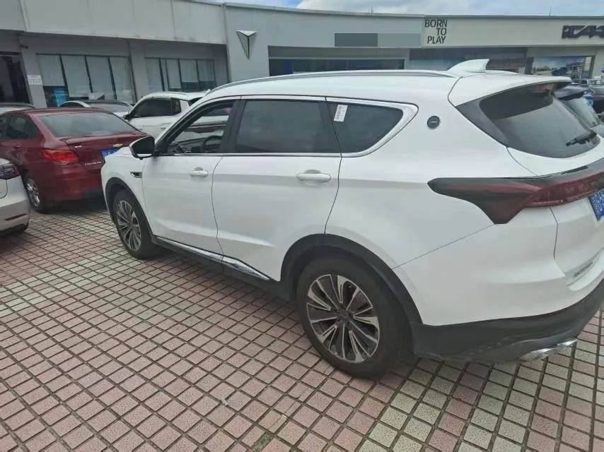 Jetour 2026 X70 PLUS 1.5T Luxury 5-seat Automatic Gear 6