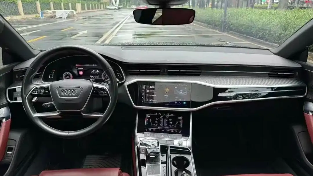 Audi 2023 A7L 48V 3.0TFSI 55TFSI Quattro S-line Black Samurai Edition Automatic 2