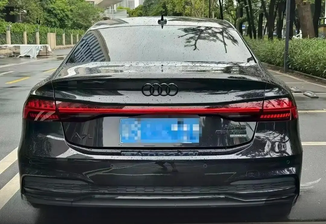 Audi 2023 A7L 48V 3.0TFSI 55TFSI Quattro S-line Black Samurai Edition Automatic 5