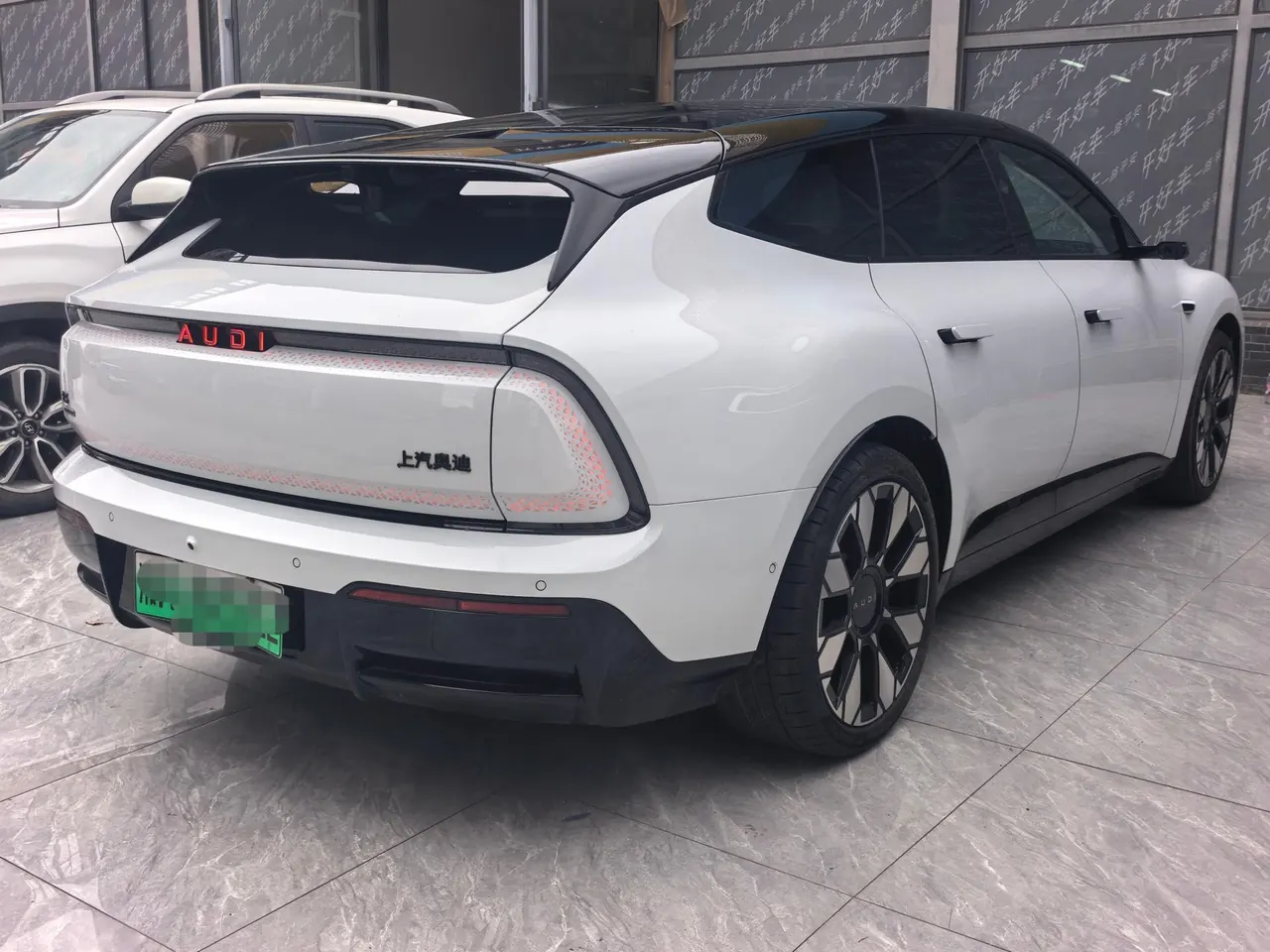 AUDI 2026 E5 Sportback Flagship Quattro Automatic Transmission 2
