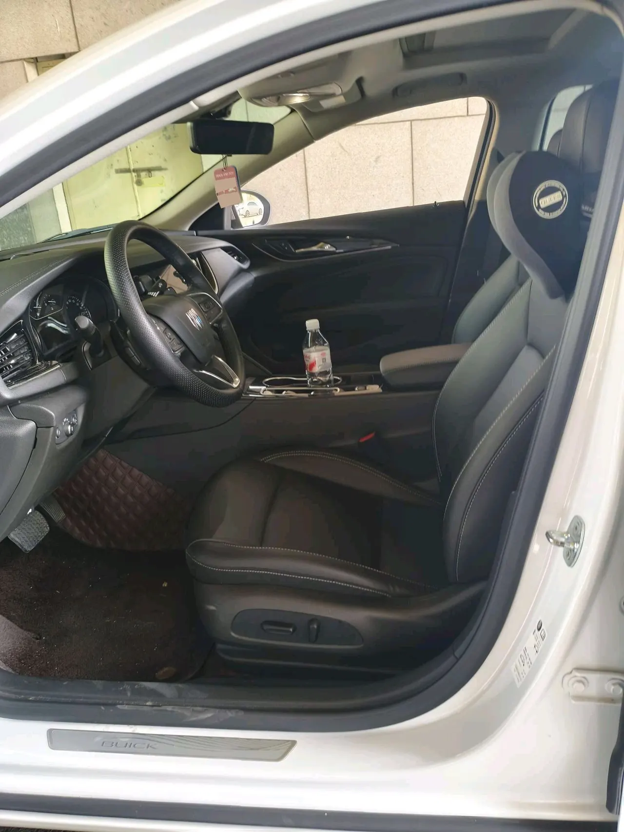 Buick 2024 Regal 1.5T 25T Super Edition Automatic Gear 3
