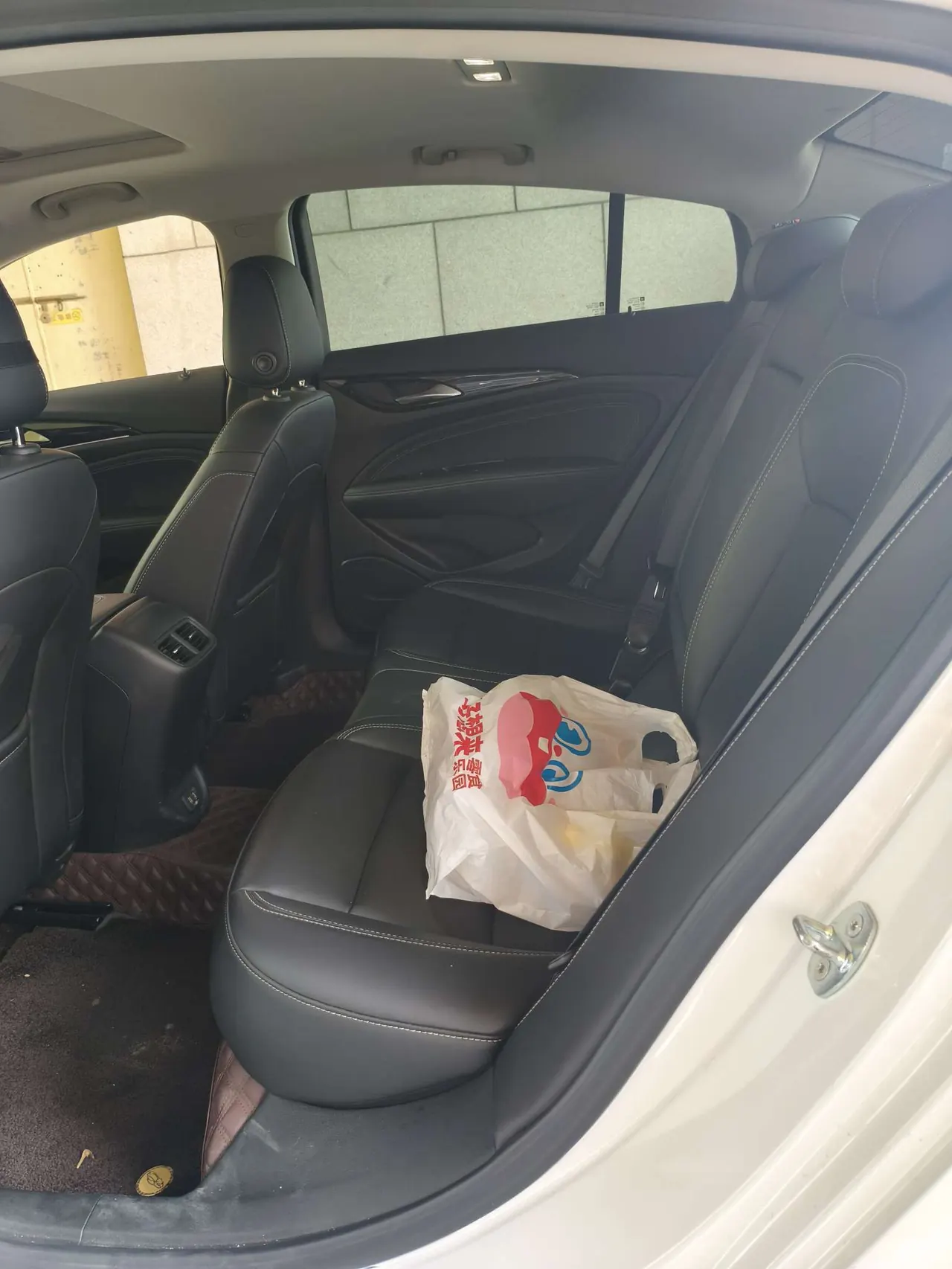 Buick 2024 Regal 1.5T 25T Super Edition Automatic Gear 5