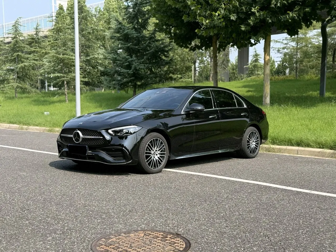 Open image lightbox: Mercedes Benz Class C 2026 C 260 L 48V 2.0T Sports Edition Automatic Gear