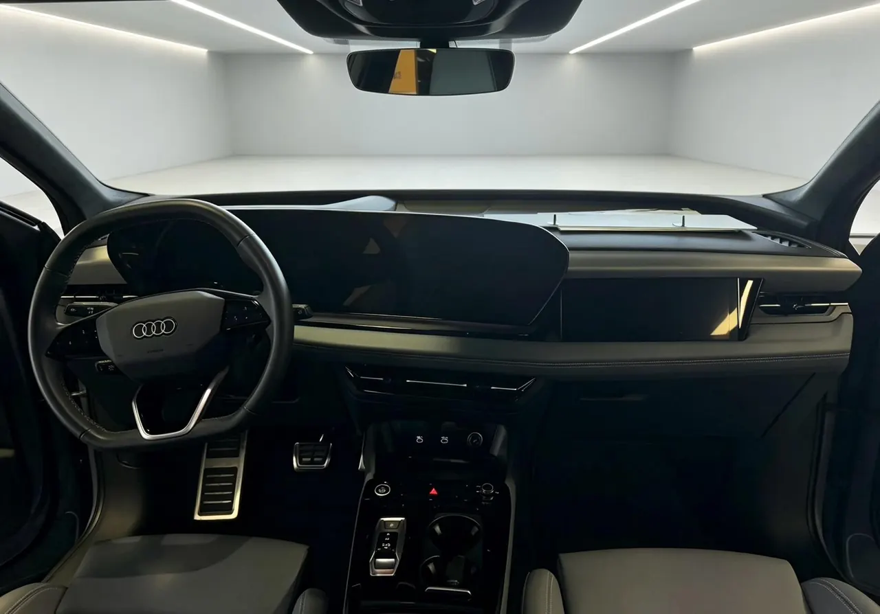 Audi 2026 Q6L Sportback e-tron Starts Pilot Edition Automatic Gear 3