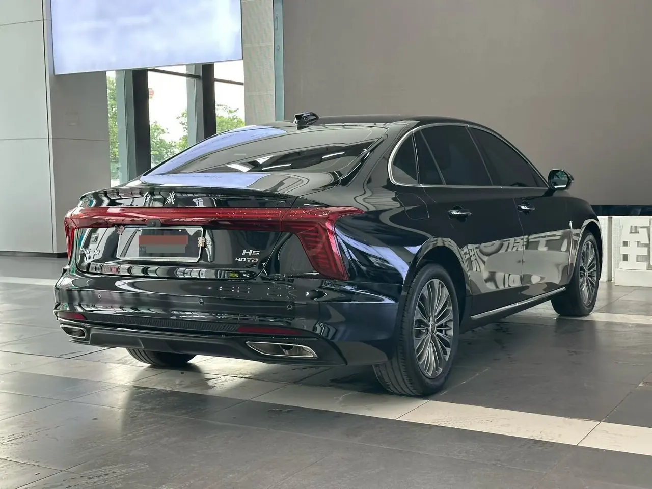 HongQi 2026 H5 2.0T Flag Chang Pro Edition Automatic Gear 5