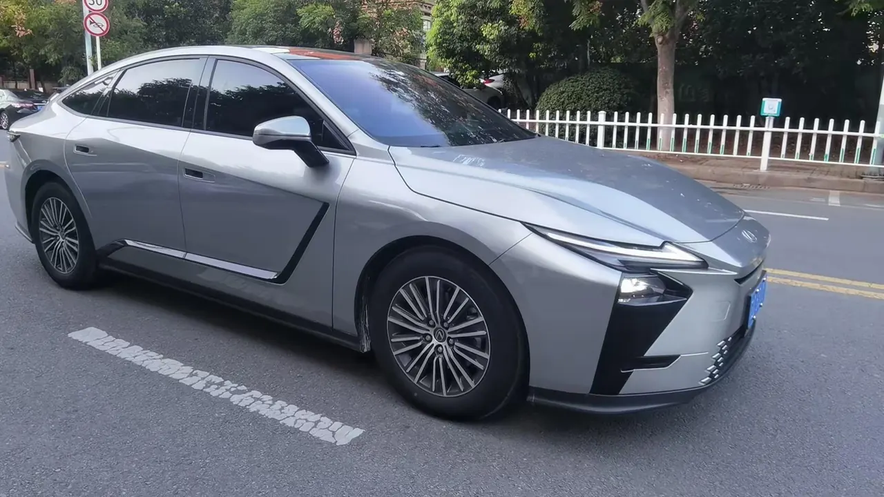 Lexus ES (Imported) 2026 ES300h 2.0 Stepless Automatic Gear 3
