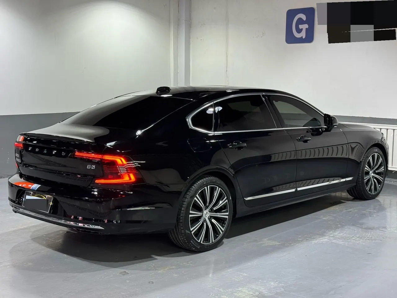 Volvo 2024 S90 48V 2.0T B5 Zhiyuan Deluxe Edition Automatic Gear 9