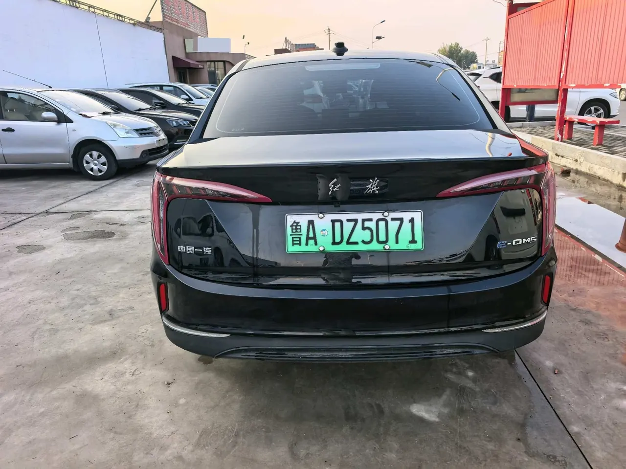 HongQi 2023 E-QM5 Basic Travel Edition Automatic Gear 3
