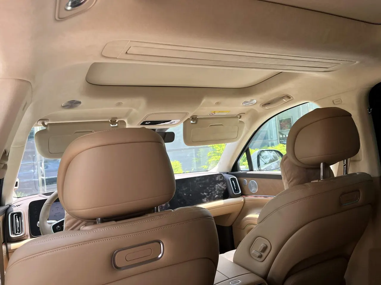 AITO 2025 AITO M9 extended range Ultra version 52kWh5 seat version automatic gear 3