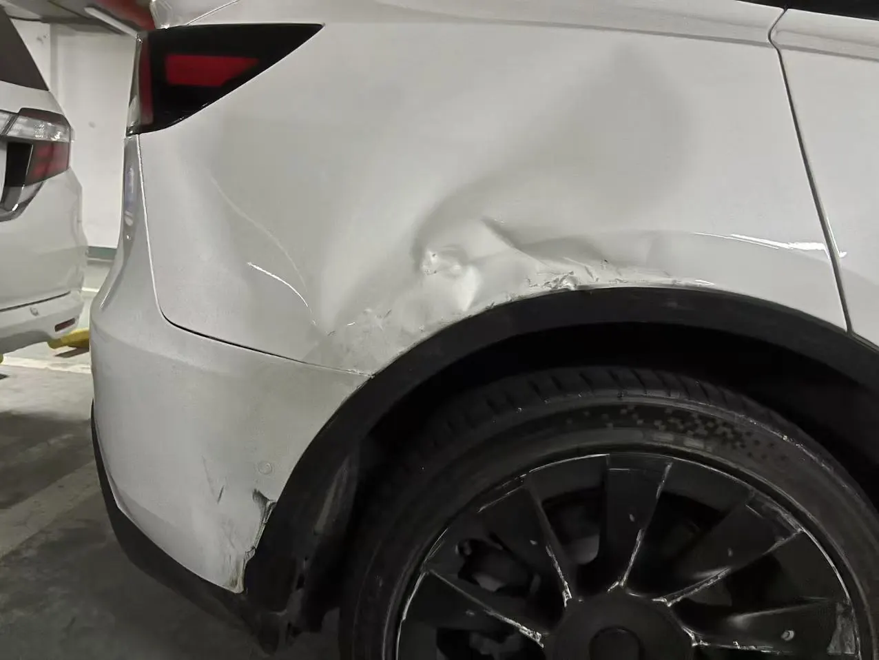 Tesla 2022 Model Y rear-wheel drive version automatic transmission 15