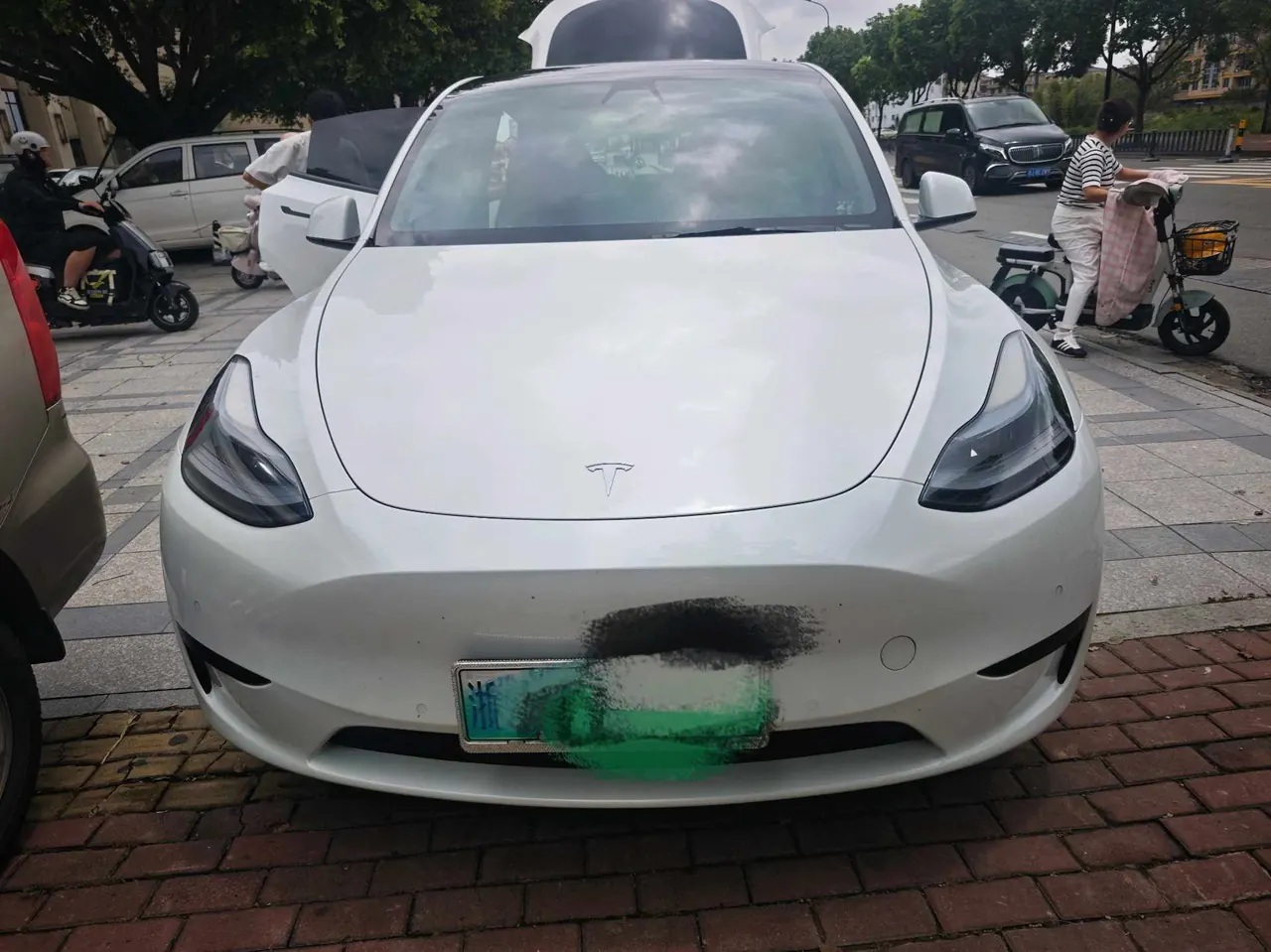 Tesla 2022 Model Y rear-wheel drive version automatic transmission 2