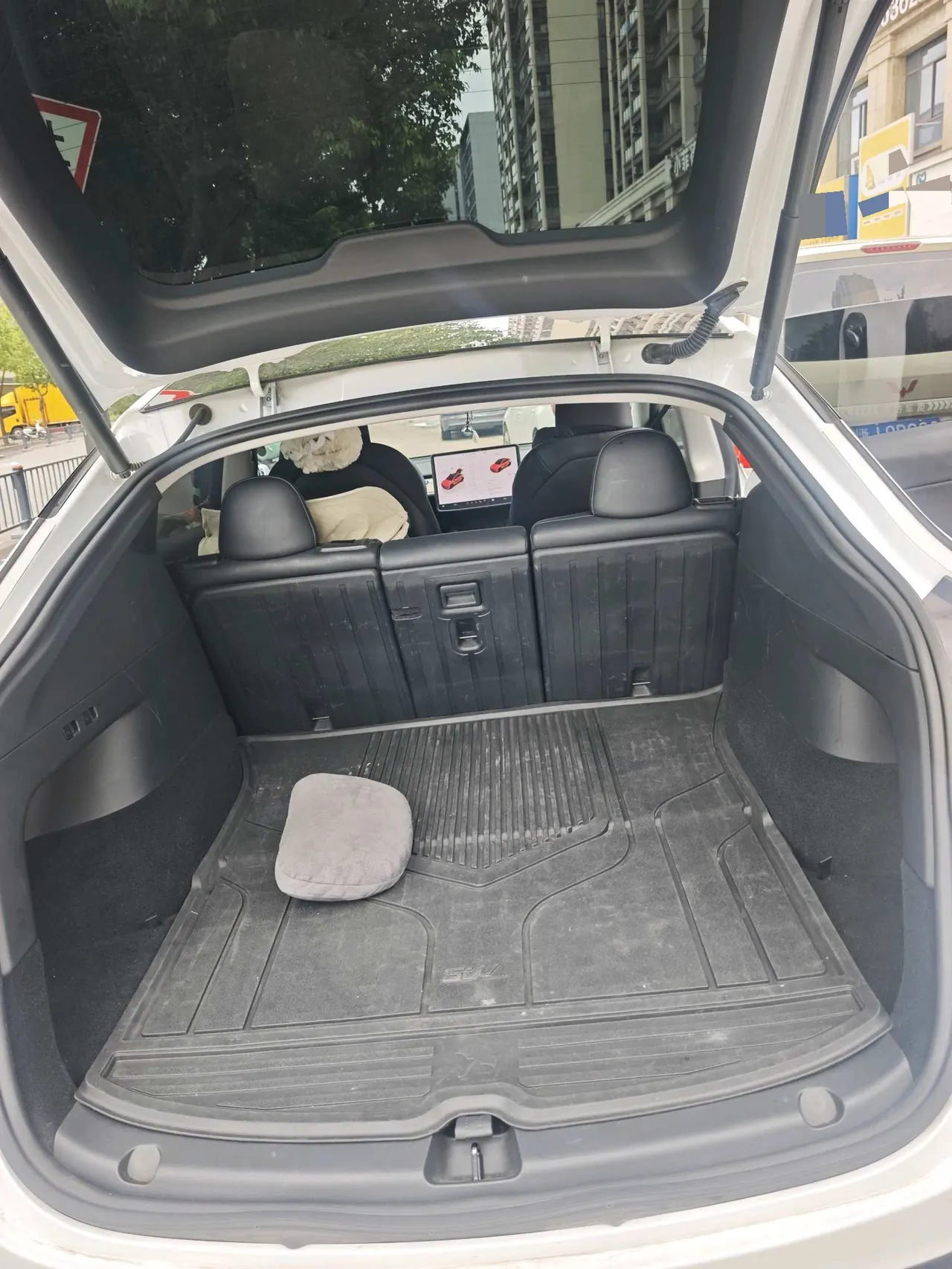 Tesla 2022 Model Y rear-wheel drive version automatic transmission 4