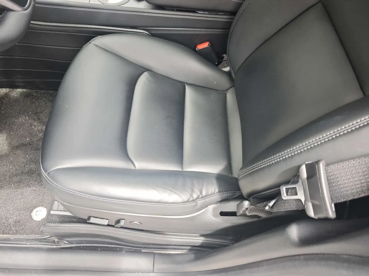 Tesla 2022 Model Y rear-wheel drive version automatic transmission 5