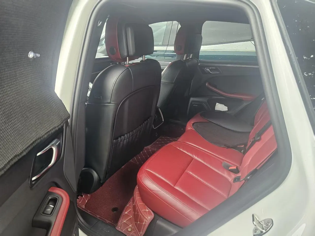 Porsche Macan (Imported) 2024 Macan 2.0T Automatic Gear 4