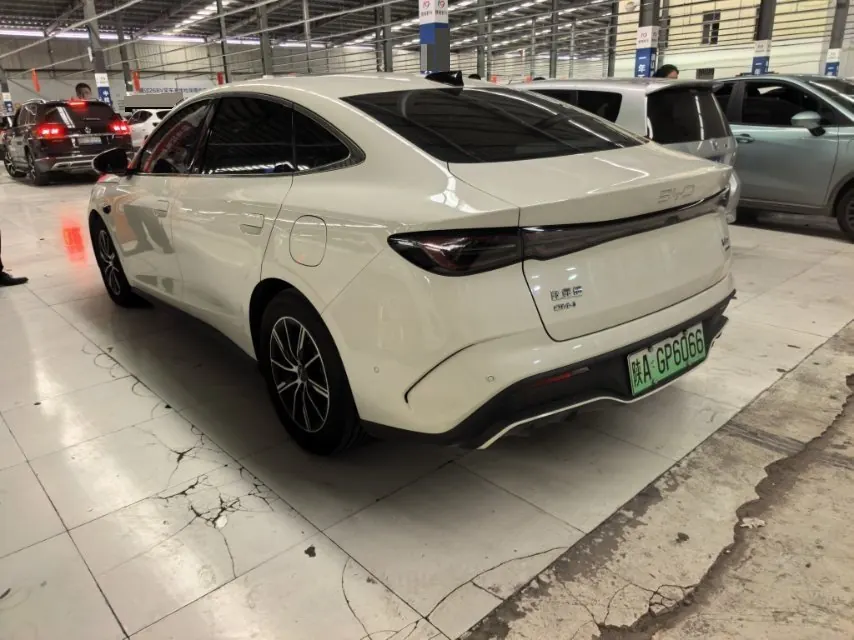 BYD 2025 seals 06 DM-i 1.5 stepless smart driving version 120KM honorable automatic gear 3