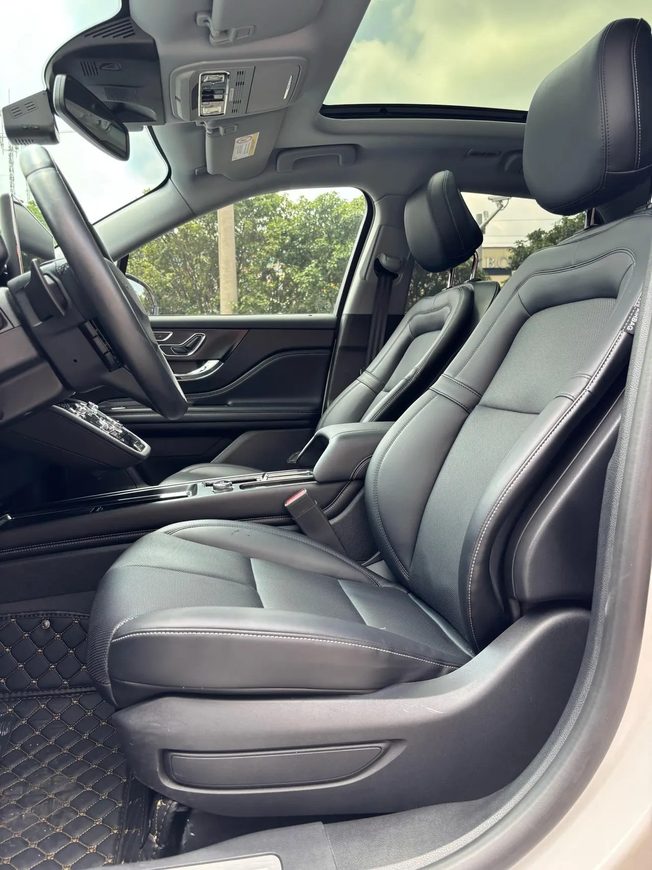 Lincoln 2022 adventurer 2.0T two-wheel drive exclusive edition (facelift) automatic gear 10