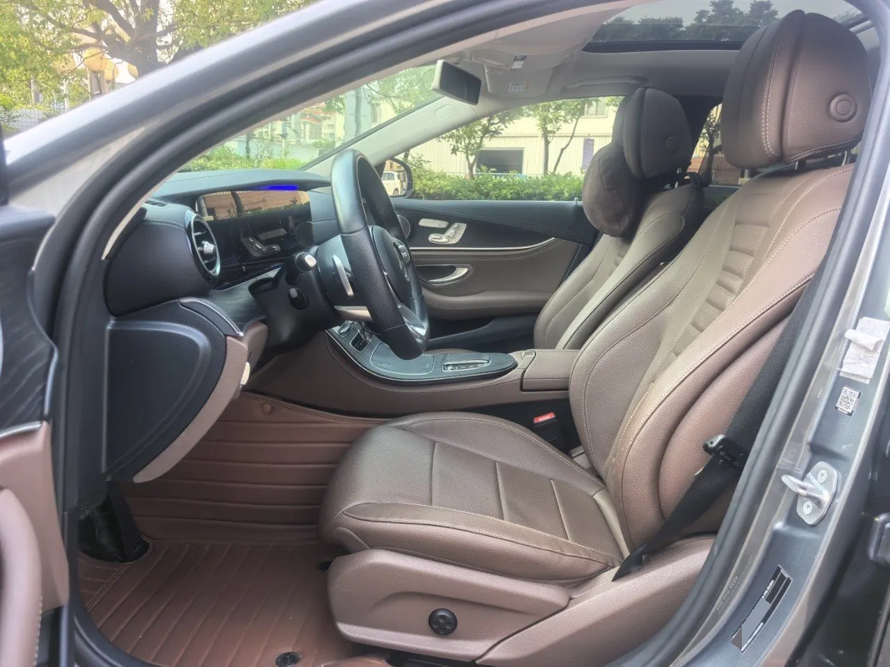Mercedes Benz E Class 2020 E 300 L 2.0T Sports Luxury Automatic Gear 4