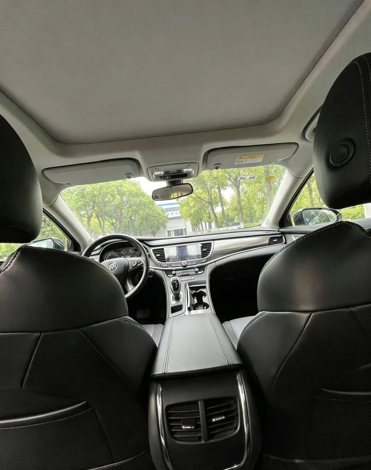 Buick 2022 LaCrosse 1.5T 552T Luxury Automatic Gear 3