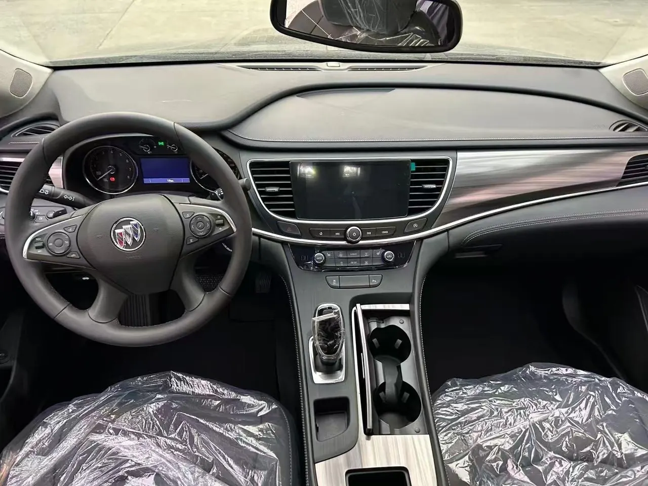 Buick 2022 LaCrosse 1.5T 552T Luxury Automatic Gear 4