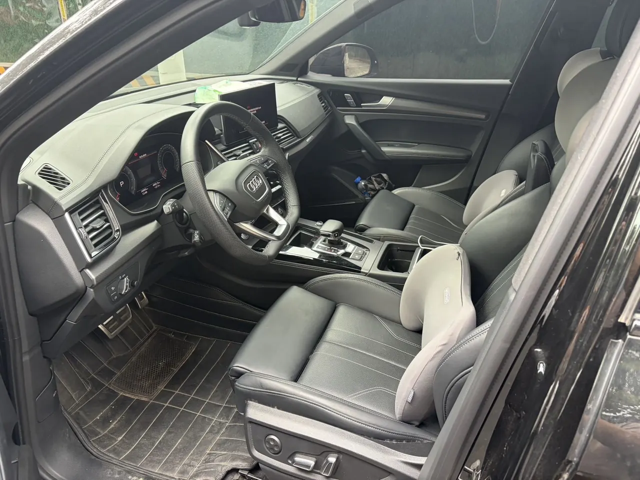 Audi 2024 Q5L 2.0TFSI 45TFSI luxury dynamic automatic transmission 4