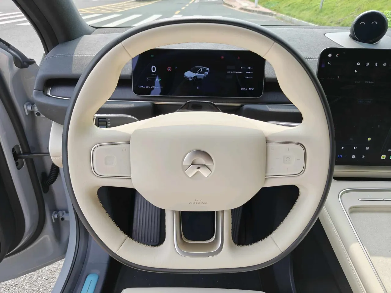 NIO 2025 EC6 75kWh automatic transmission 9