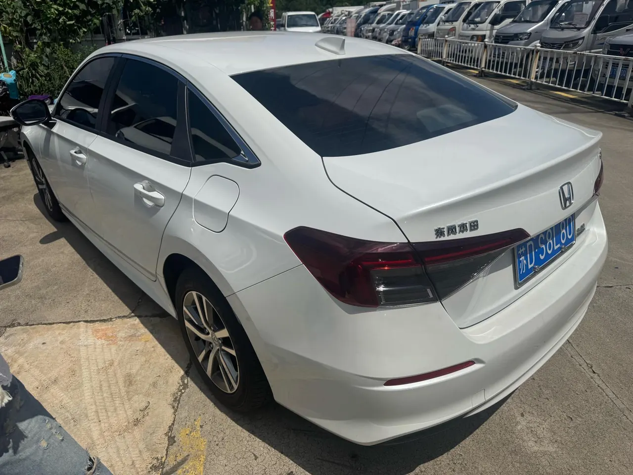 Honda 2025 Civic 1.5T Stepless 240TURBO Zhiqu Plus Automatic Gear 4