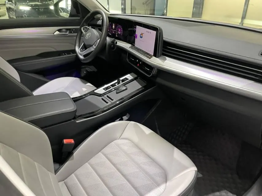 Volkswagen 2024 model tour 2.0TSI 330TSI luxury tour all enjoy automatic gear 4