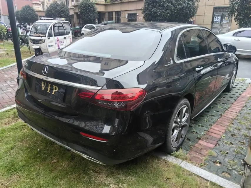 Mercedes Benz E-Class 2023 E 300 L 2.0T Sports Fashion Automatic Gear 4