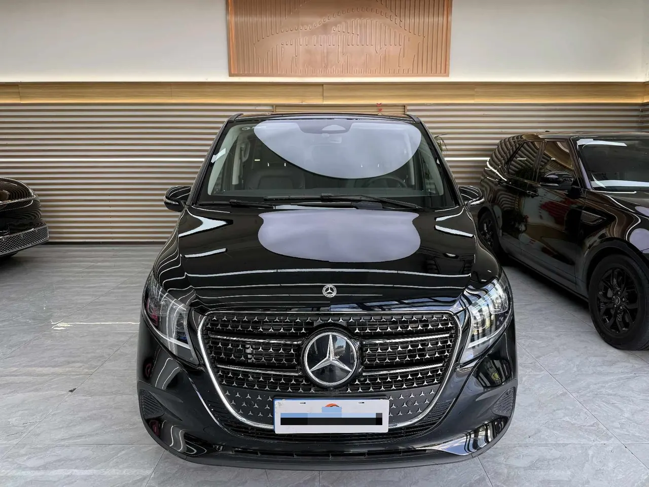 Mercedes Benz Class V 2024V 300 48V 2.0T Pilot Edition Automatic Gear 2