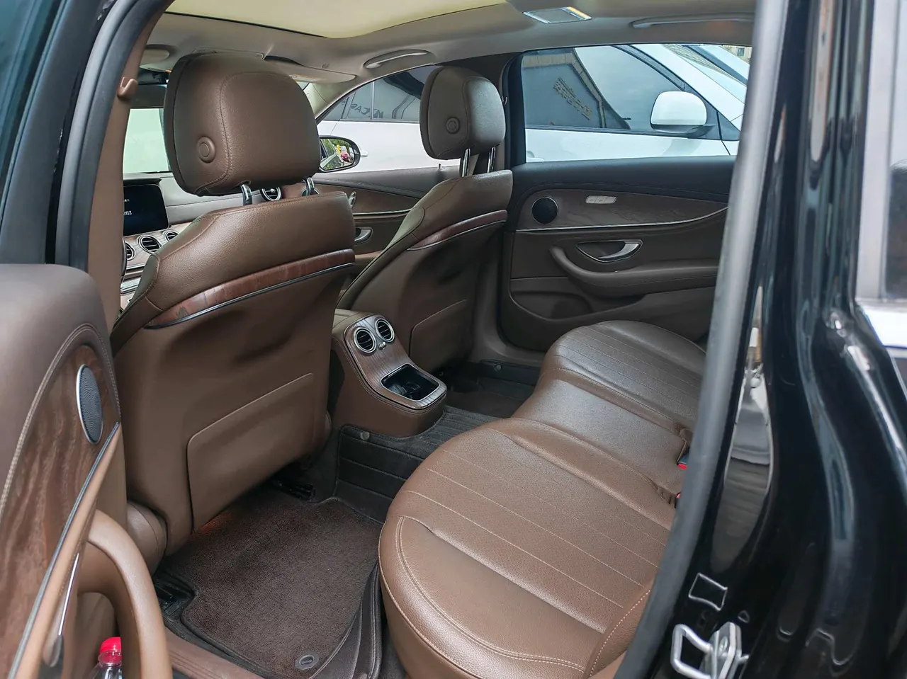 Mercedes Benz E-Class 2023 E 260 L 2.0T (Modified) Automatic Gear 2