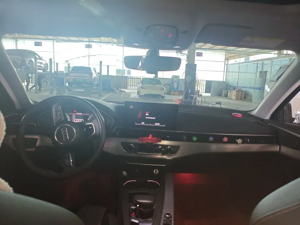 Audi 2020 A4L 2.0TFSI 40TFSI Deluxe Dynamic Automatic 4
