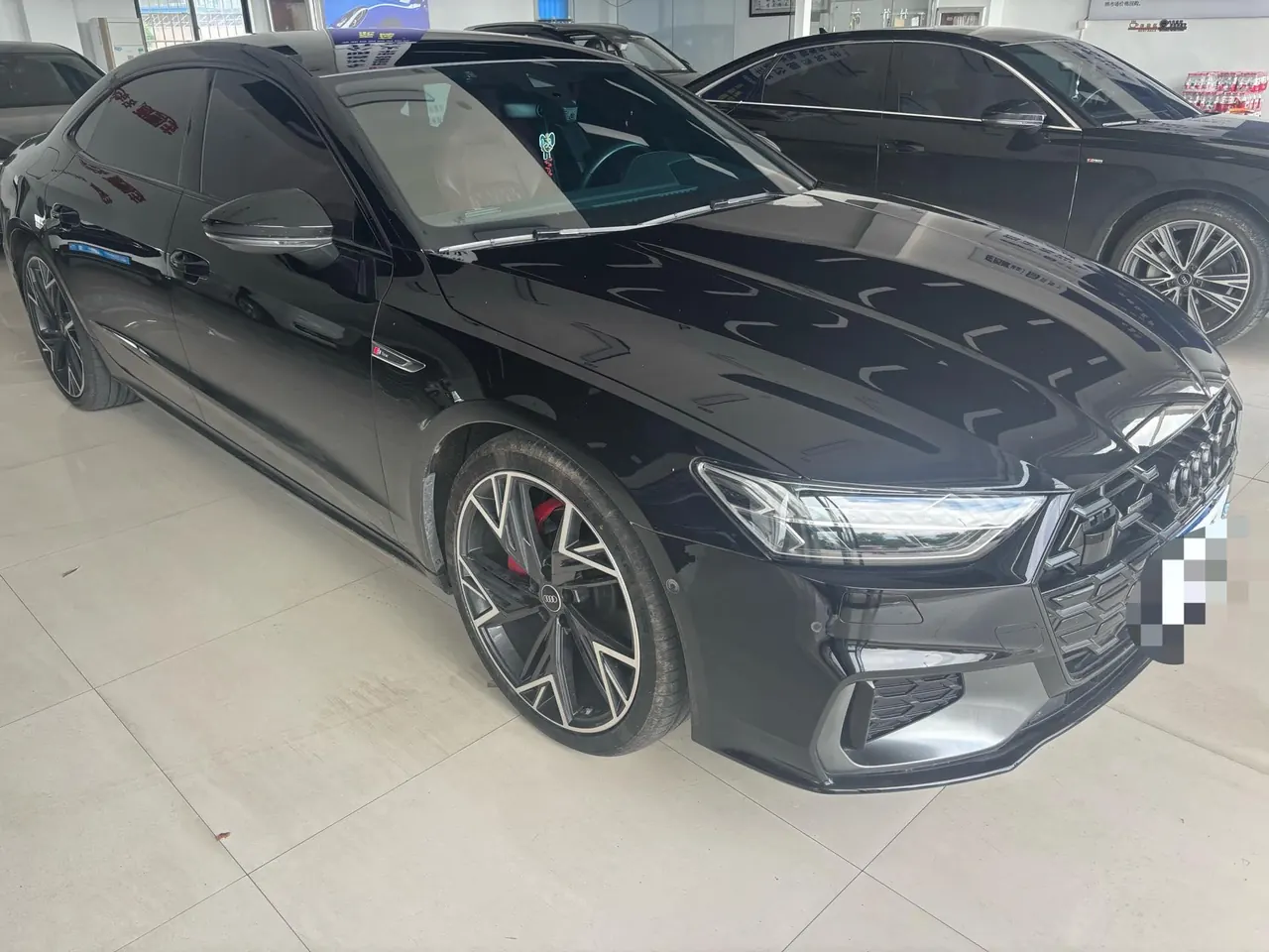 Audi 2024 A7L 2.0TFSI 45TFSI Quattro Black Samurai Edition Automatic Gear 3