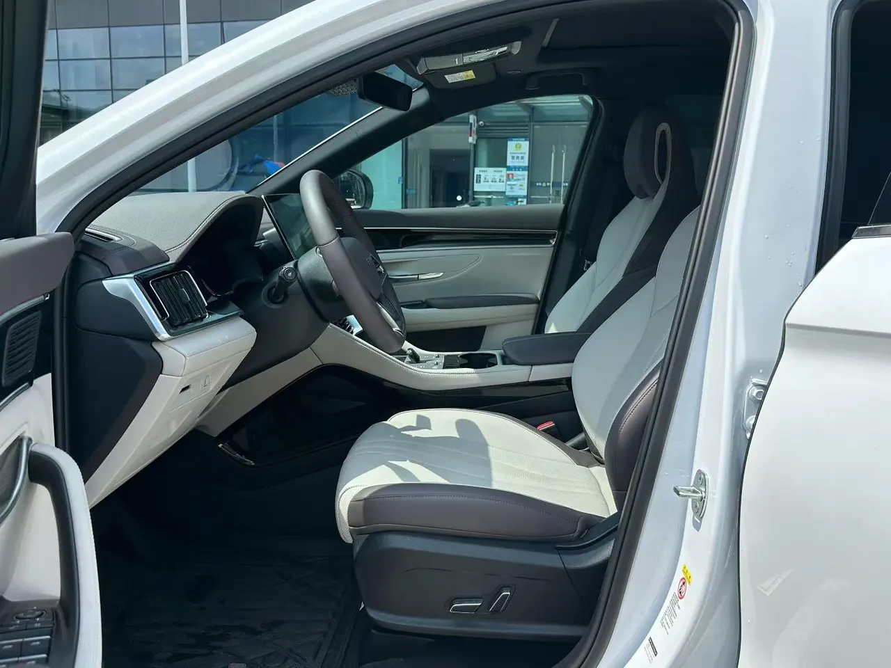 BYD Song PLUS New Energy 2025 Song PLUS DM-i 1.5 Stepless 160KM Flagship Automatic Gear 6