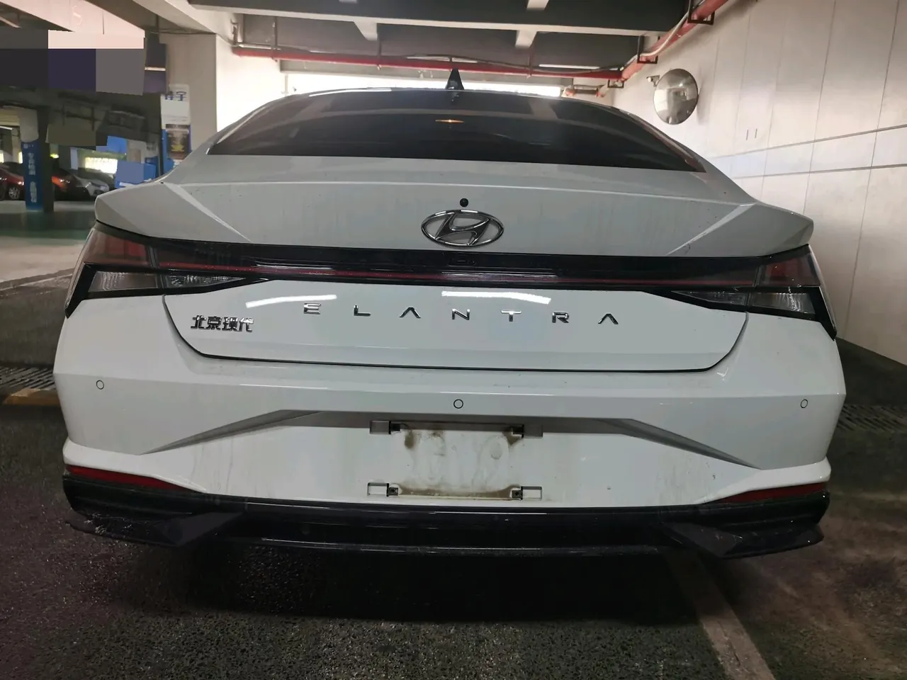 Hyundai 2022 Elantra -3-compartment 1.5 stepless LUX premium automatic gear 7
