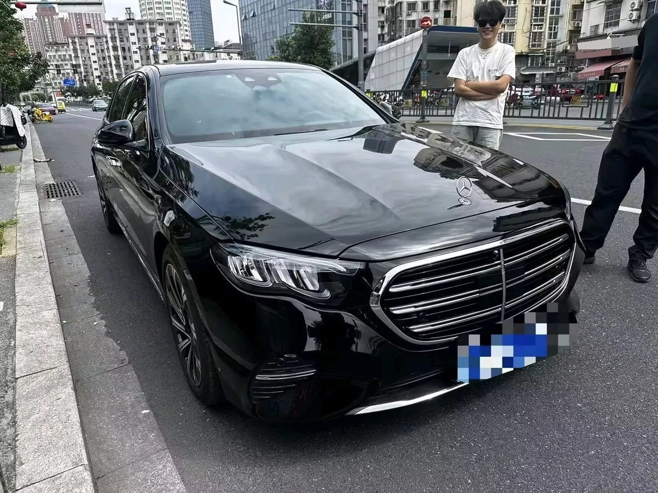 Mercedes Benz E Class 2025 E 300 L 48V 2.0T Luxury Automatic Gear 2