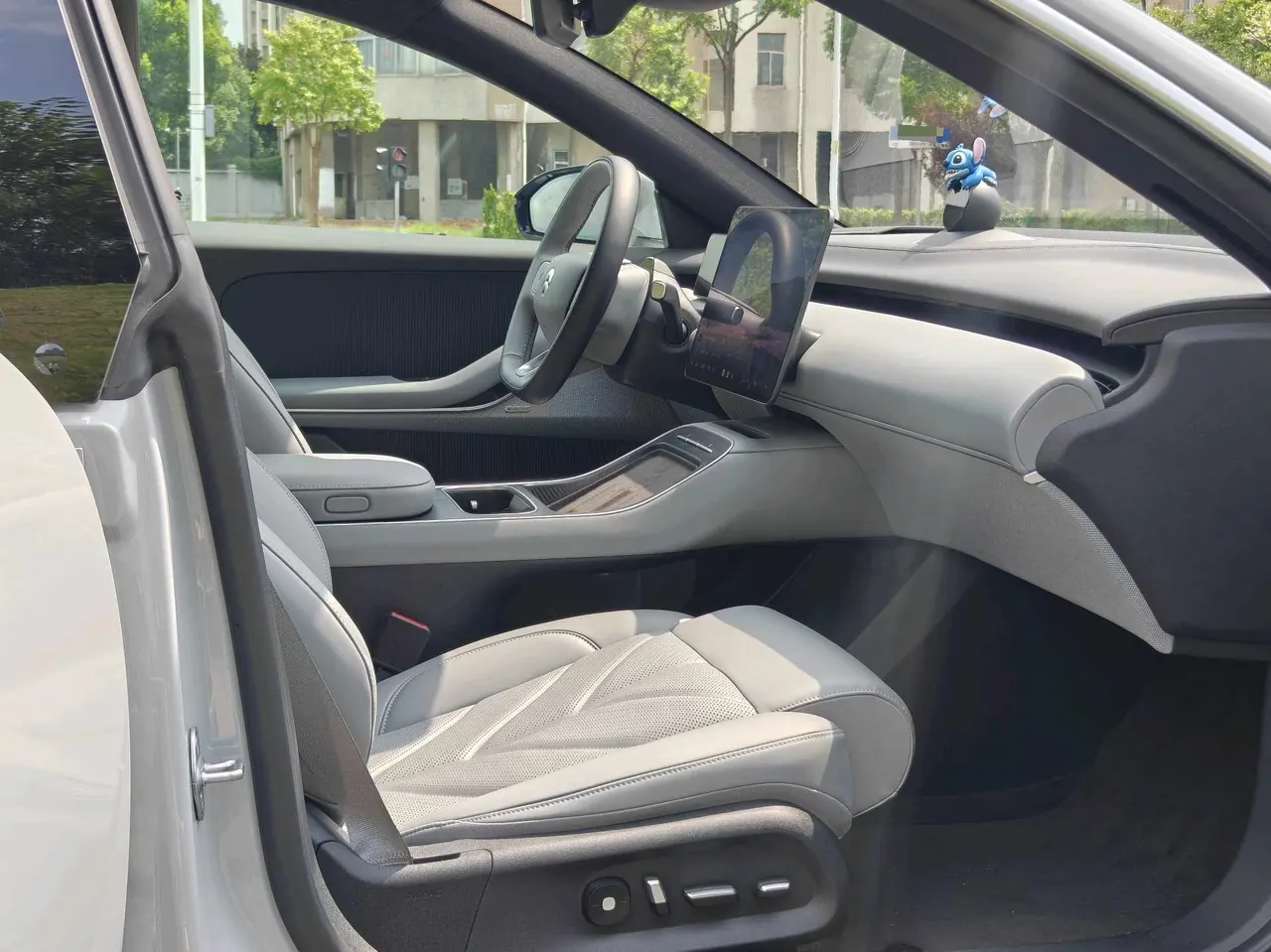 NIO 2025 ET5T 75kWh Touring automatic 4