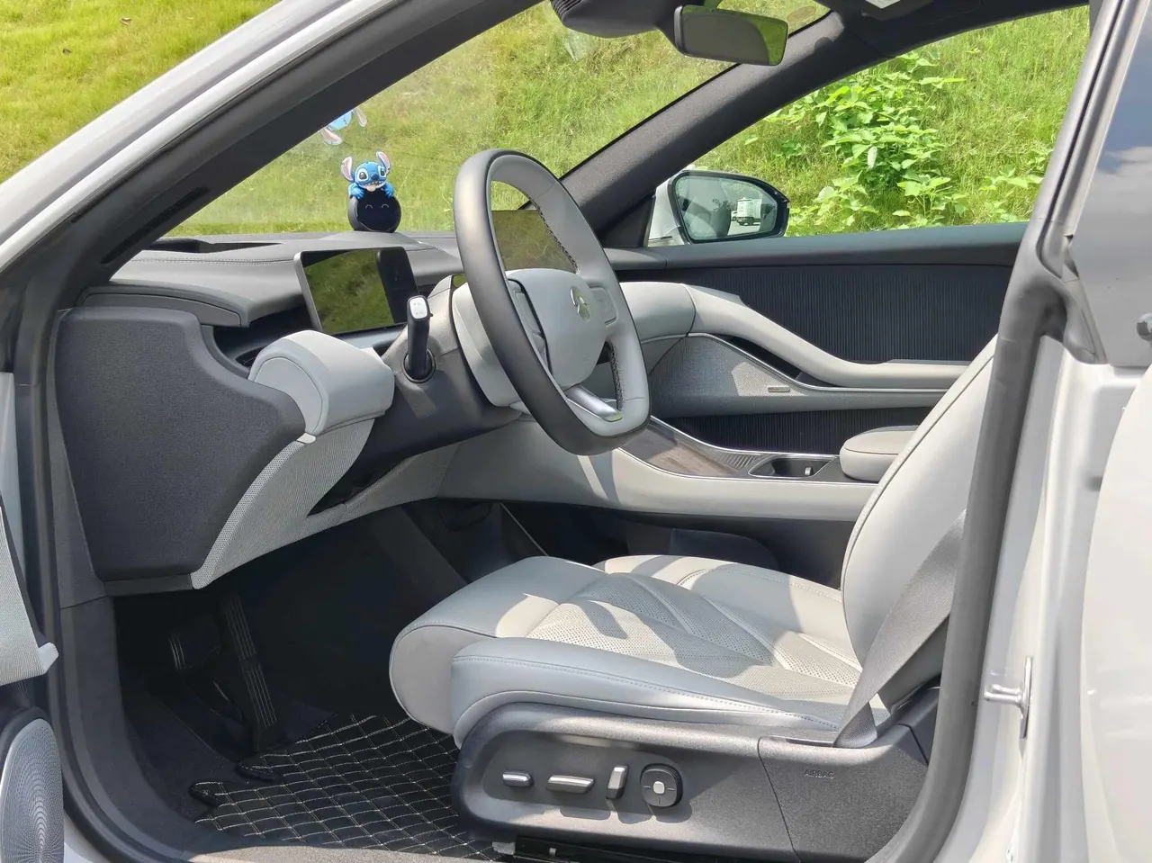 NIO 2025 ET5T 75kWh Touring automatic 5