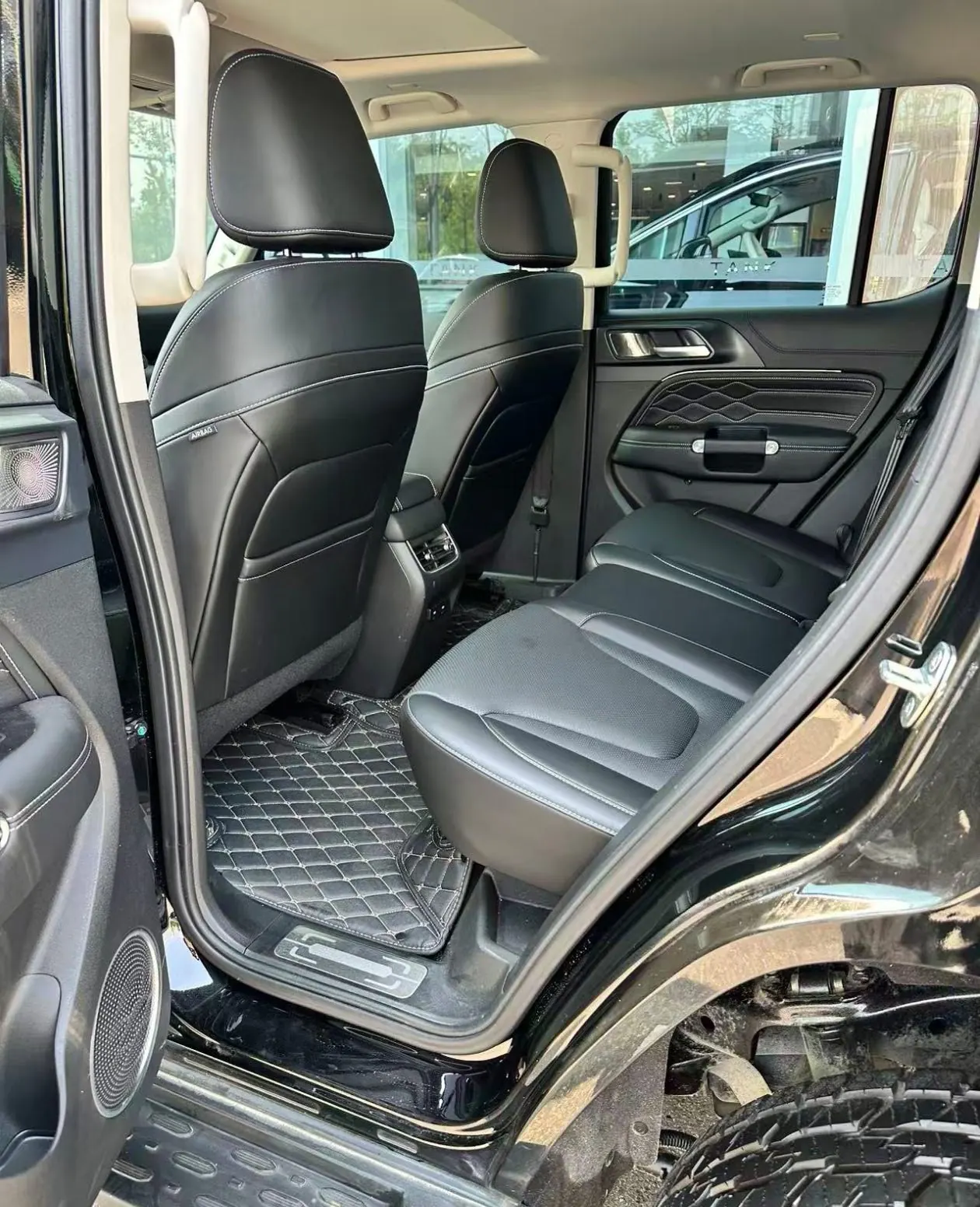 Tank 2025 Tank 300 2.4T Diesel Edition Automatic Gear 2