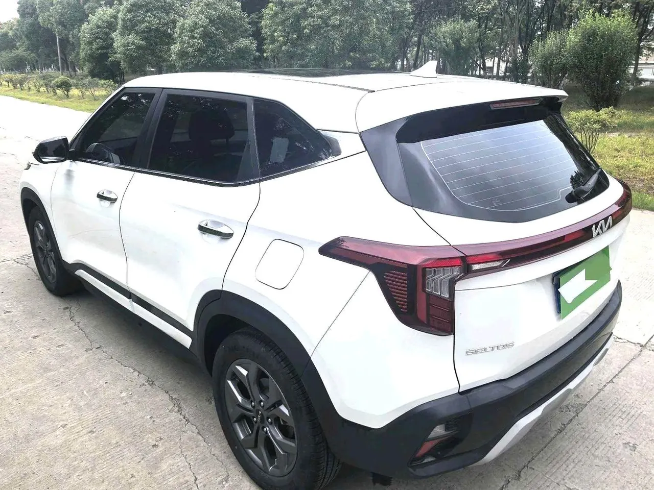 Kia 2023 Setus 1.4T Deluxe Edition Automatic Gear 5