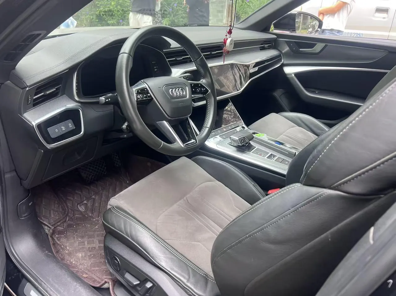 Audi 2020 A6L 2.0TFSI 40TFSI Deluxe Dynamic Automatic 2