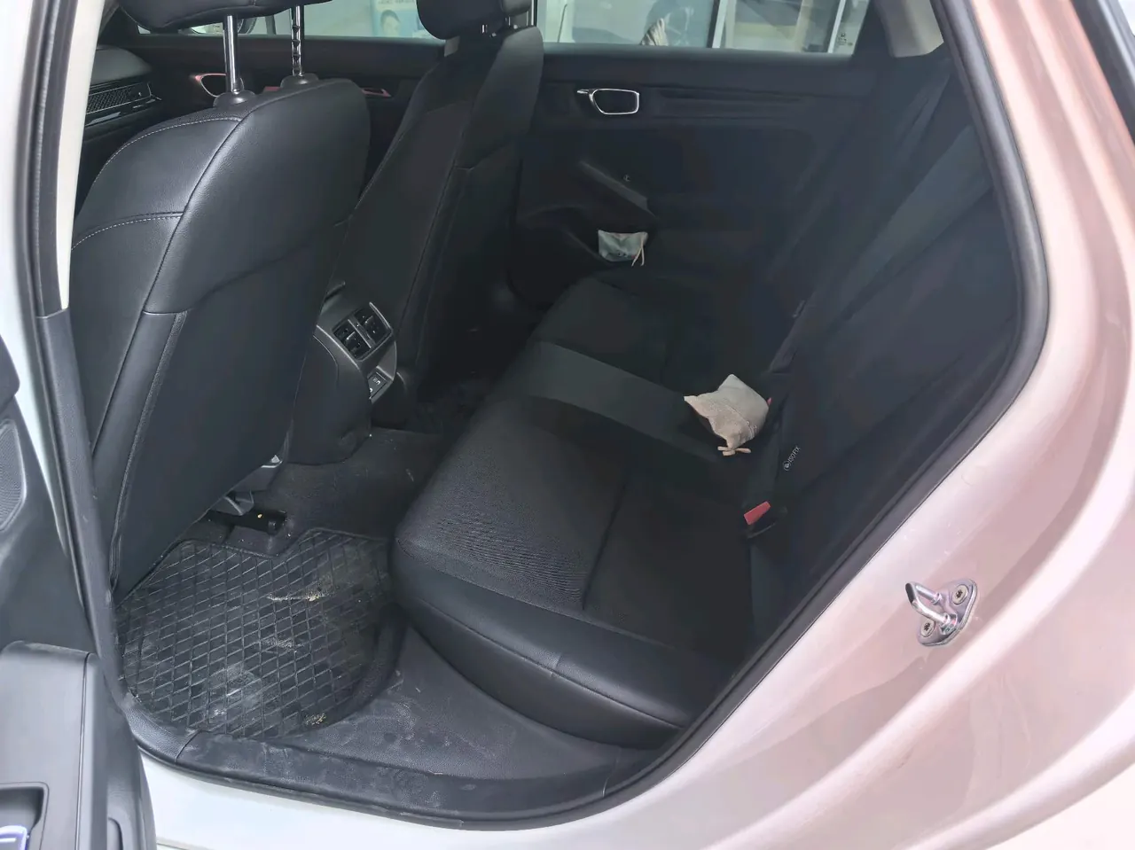 Honda 2025 Civic 1.5T Stepless 240TURBO Zhiqu Plus Automatic Gear 4