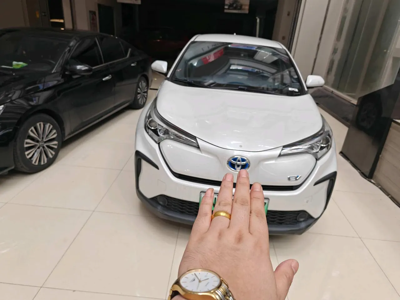 Toyota C- HR New Energy 2020 C- HR EV Leading Edition Automatic Gear 2