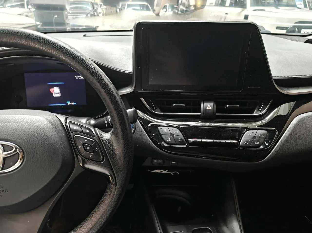 Toyota C- HR New Energy 2020 C- HR EV Leading Edition Automatic Gear 5